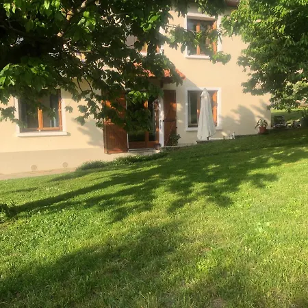 Le Petit Gite Saint-Etienne-le-Laus Exterior photo
